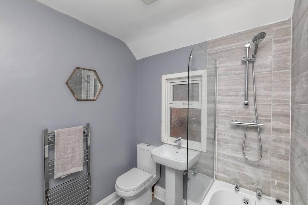 Town Centre Town House Free Wifi And Free On Street Parking * Middlesbrough