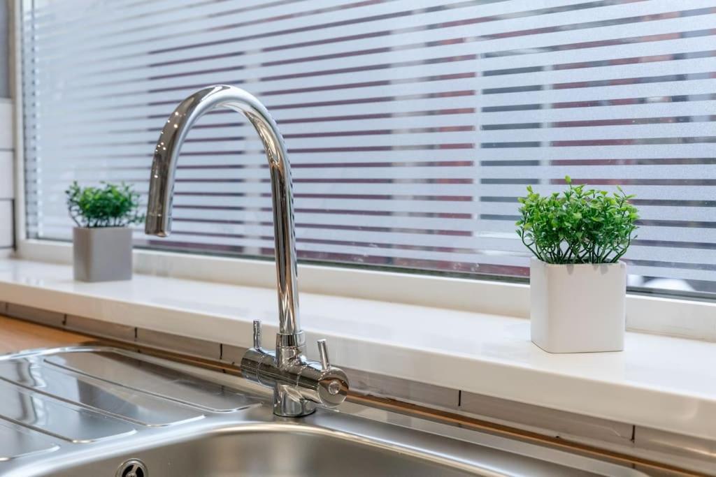 Town Centre Town House Free Wifi And Free On Street Parking * Middlesbrough