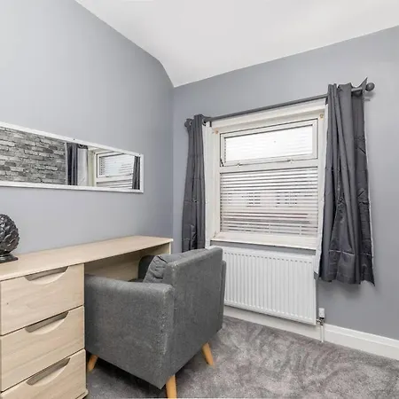 Town Centre Town House Free Wifi And Free On Street Parking Apartment Middlesbrough Exterior photo